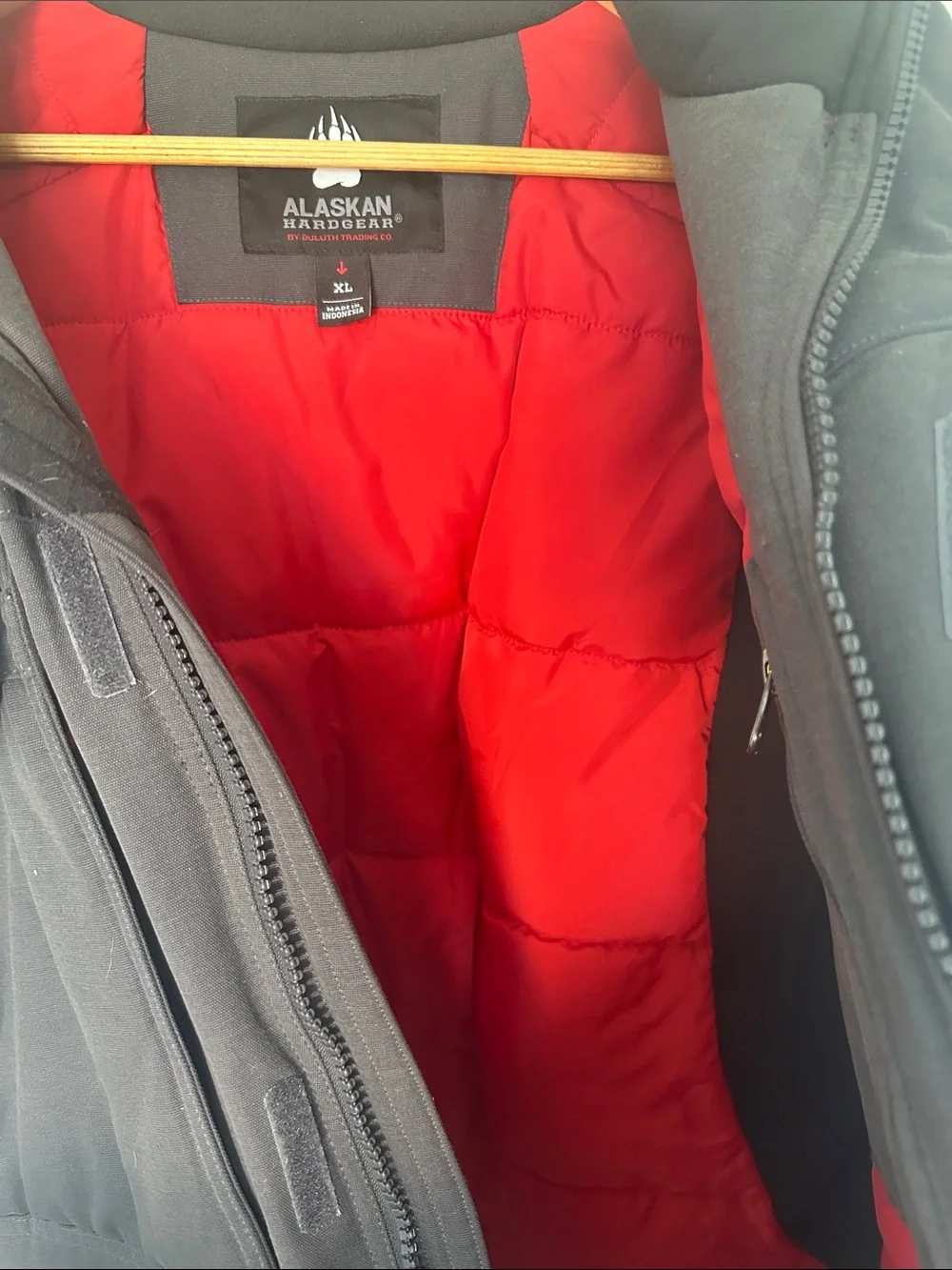 Duluth Trading Co Black Field Jacket with Red Lining Hood